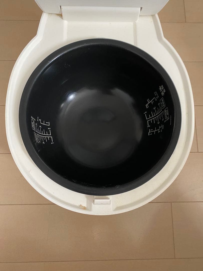 アイリスオーヤマ IH式 5.5合炊飯器 ホワイト RC-ISA50