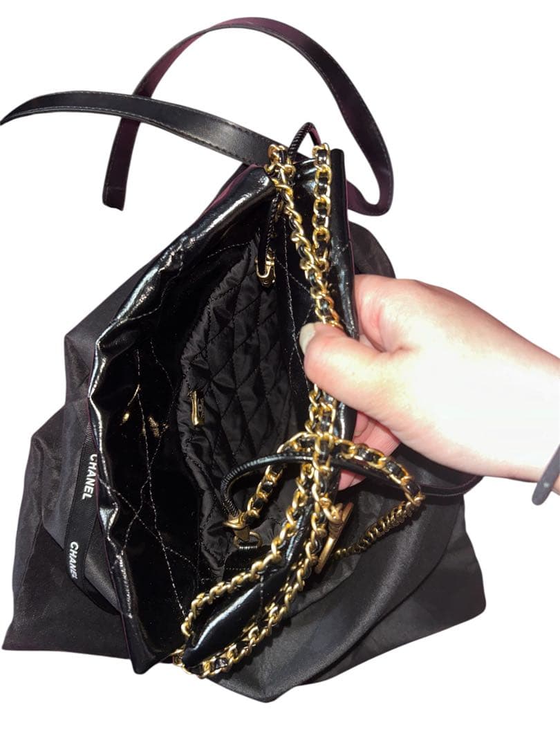 CHANEL ノベルティレザーミニショルダーバッグブラック 黒 ゴールド金具