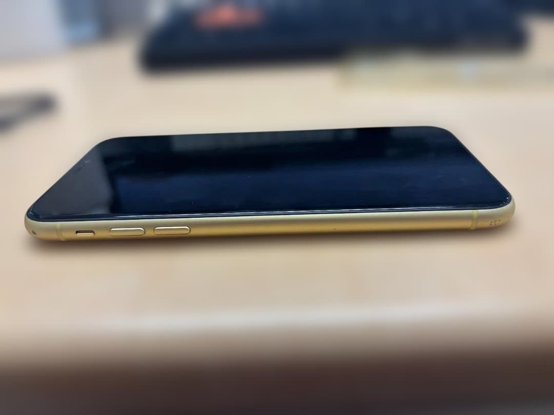 Apple iPhone XR イエロー 本体 128GB