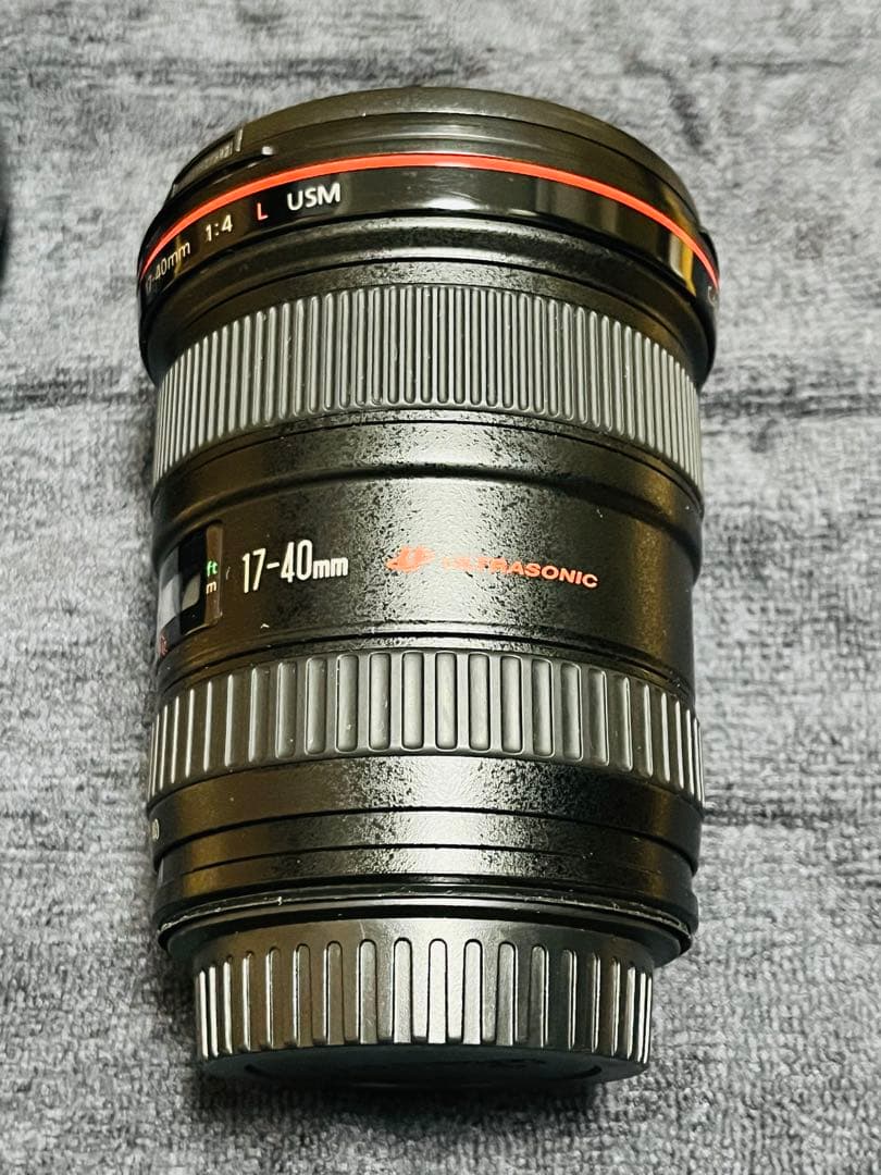 CANON EF 17-40mm F4L USM (フード・UVフィルター付き)