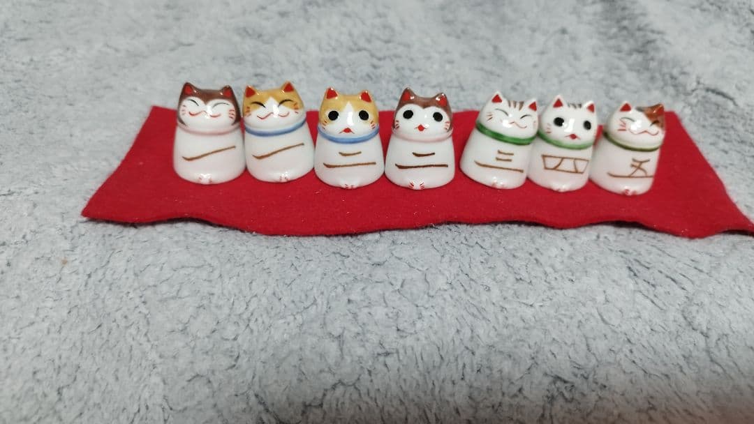 猫舎本舗　万年陶器猫カレンダー