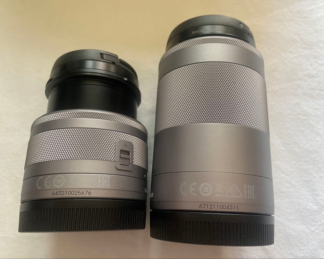 Canon EOS M100 ダブルレンズキット ホワイト おまけ付き