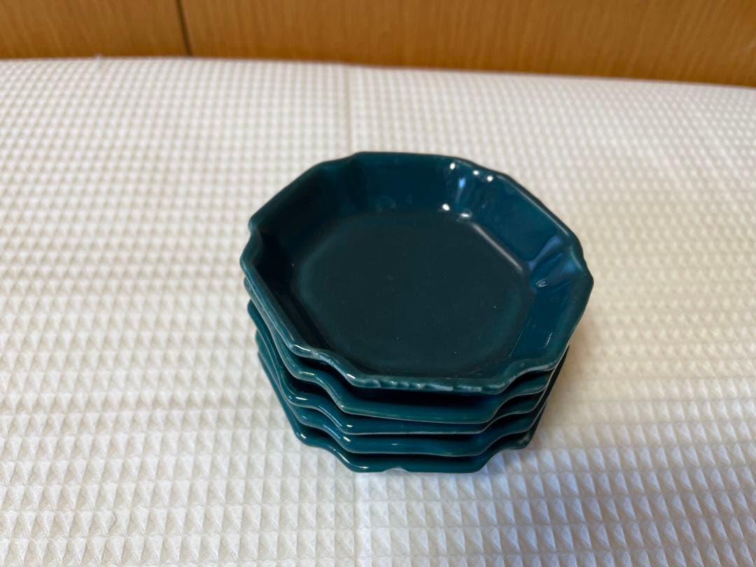 淡路珉平焼き　 明治か昭和の変形六角小皿