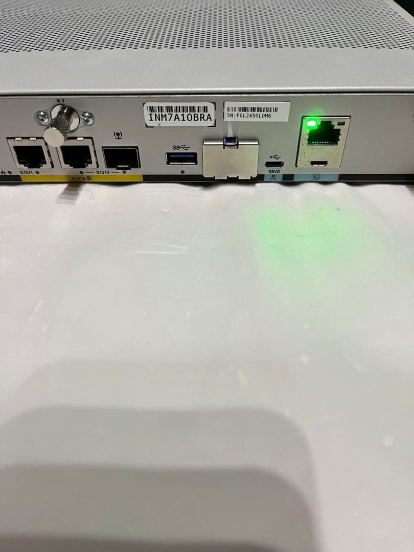 CISCO WS-C1111-8PLTE(在庫2)