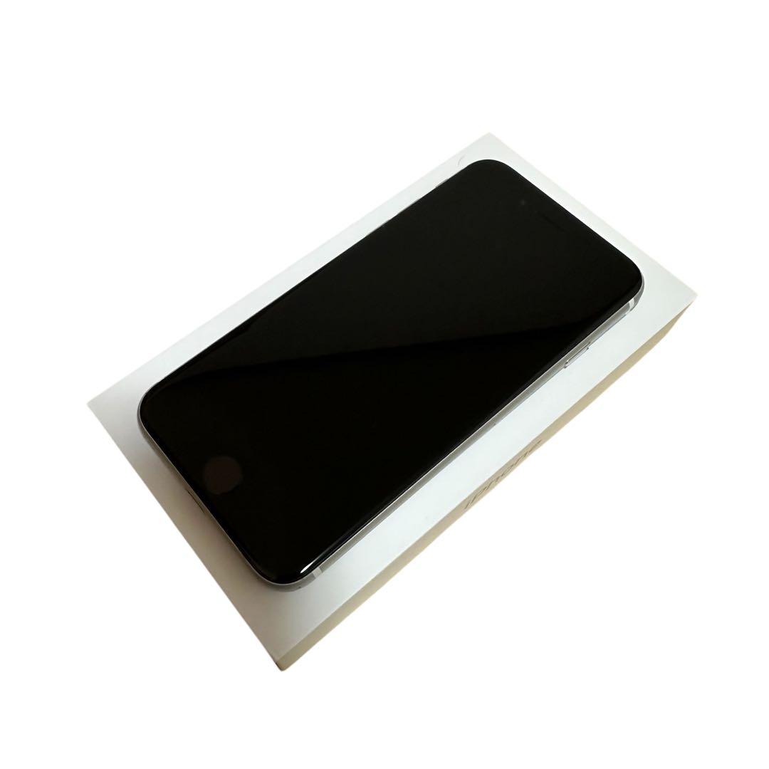 美品　Apple iPhone SE (第2世代) ホワイト本体 64GB