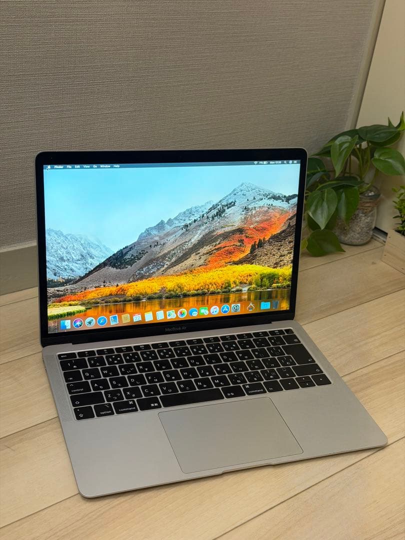 MacBook Air 2019 Core i5 256GB グレー