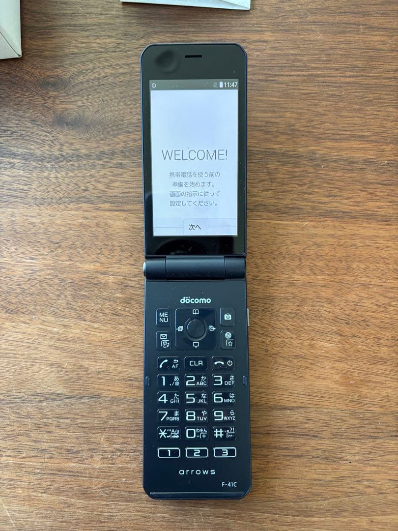 arrows ケータイ ベーシック F-41C　ネイビー　docomo