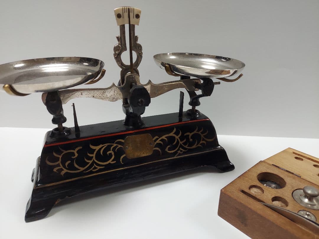 戦前　レトロ、古い天秤ばかり　古道具　ヴィンテージ　はかり　古民家　天秤　非売品