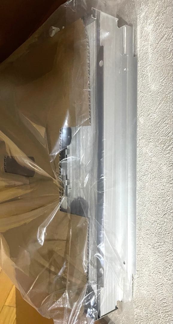 コロナウインドエアコン　枠　のみ　未使用品