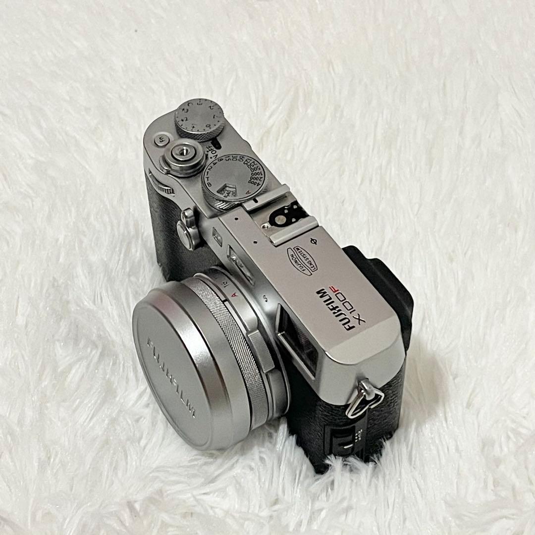 【8/19まで】FUJIFILM X100F コンパクトデジタルカメラ【訳あり】