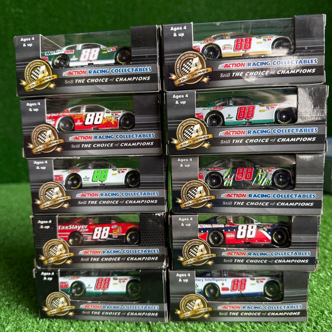 a229-7】ナスカー デイル・アーンハートJr #88 レーシングカー計10台