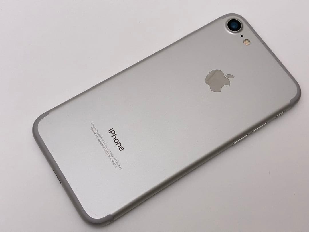 Apple iPhone 7 A1779 美品