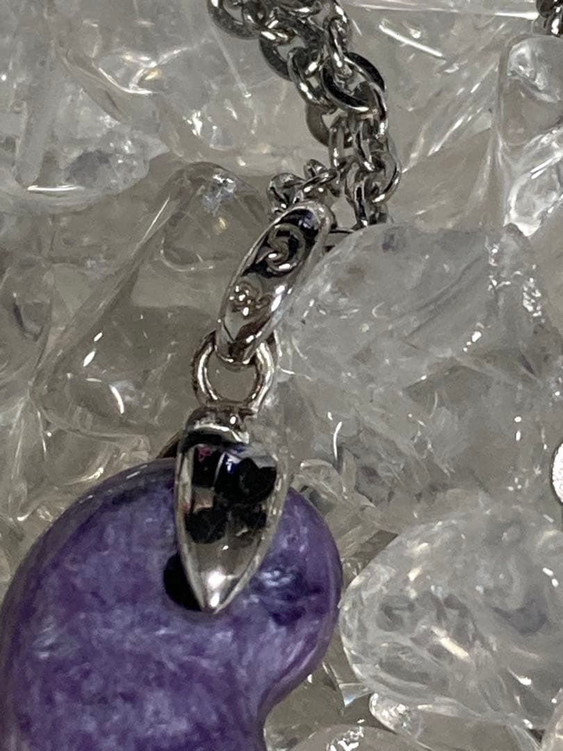 天然石　チャロアイト　勾玉　ネックレス