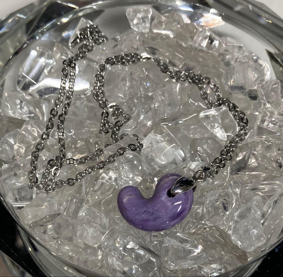 天然石　チャロアイト　勾玉　ネックレス