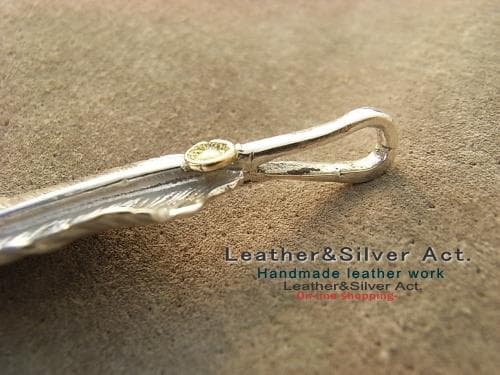 イーグル　フェザー ペンダント トップ 手彫り　シルバー925　インディアン