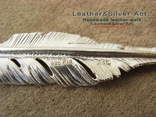 イーグル　フェザー ペンダント トップ 手彫り　シルバー925　インディアン