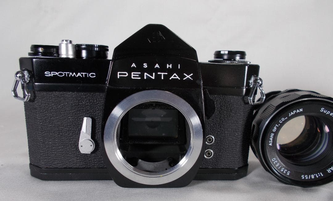 フィルムカメラ 整備済 完動品　Pentax SP + f/1.8　R178