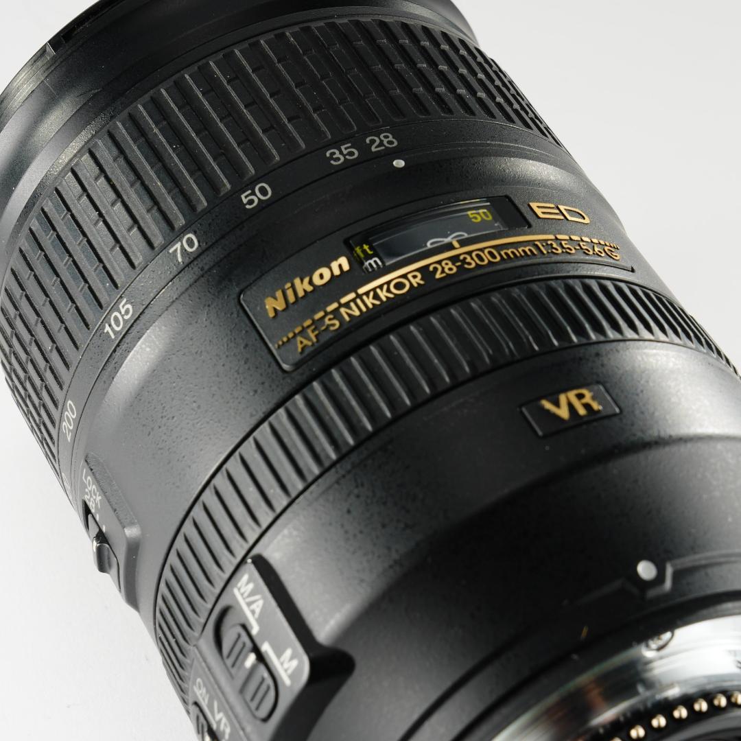 【訳あり】Nikon AF-S 28–300mm F3.5–5.6