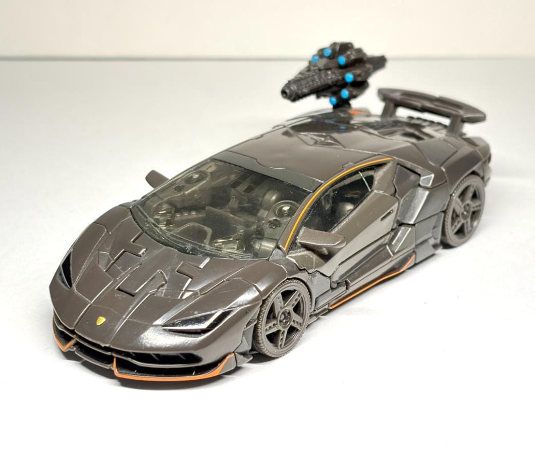 トランスフォーマー　ホットロッド　スタジオシリーズ