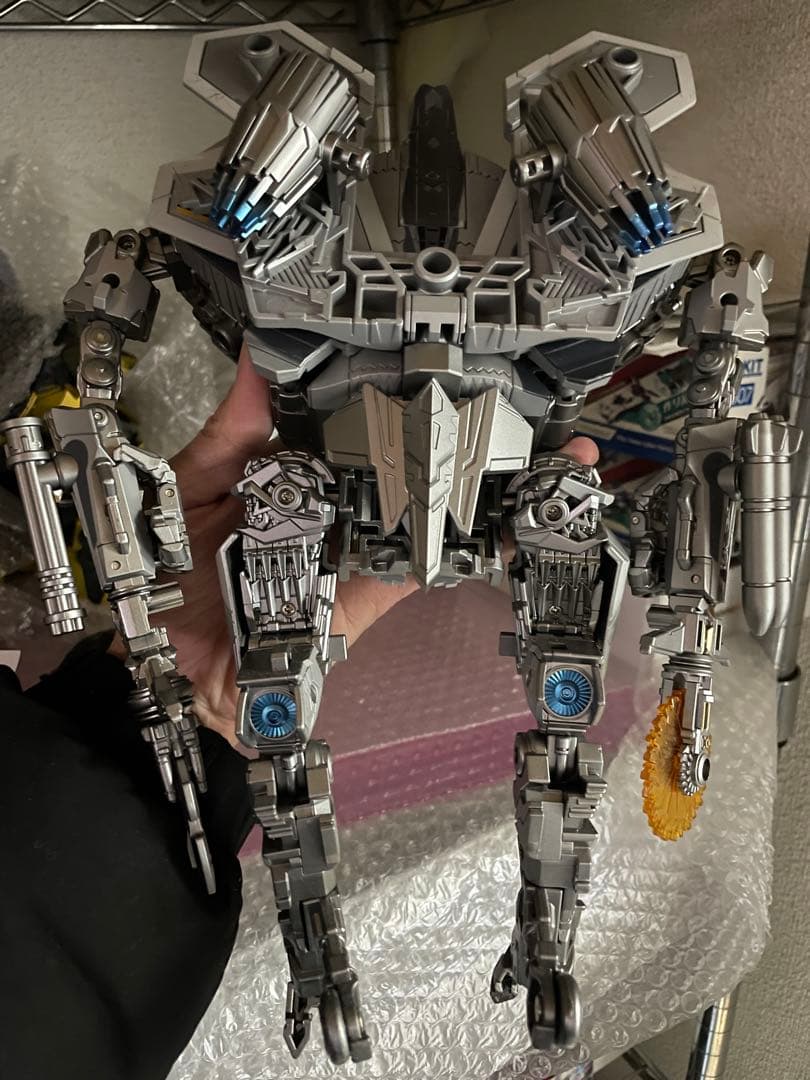 c*9様 トランスフォーマー マスターピース拡大版　スタースクリーム