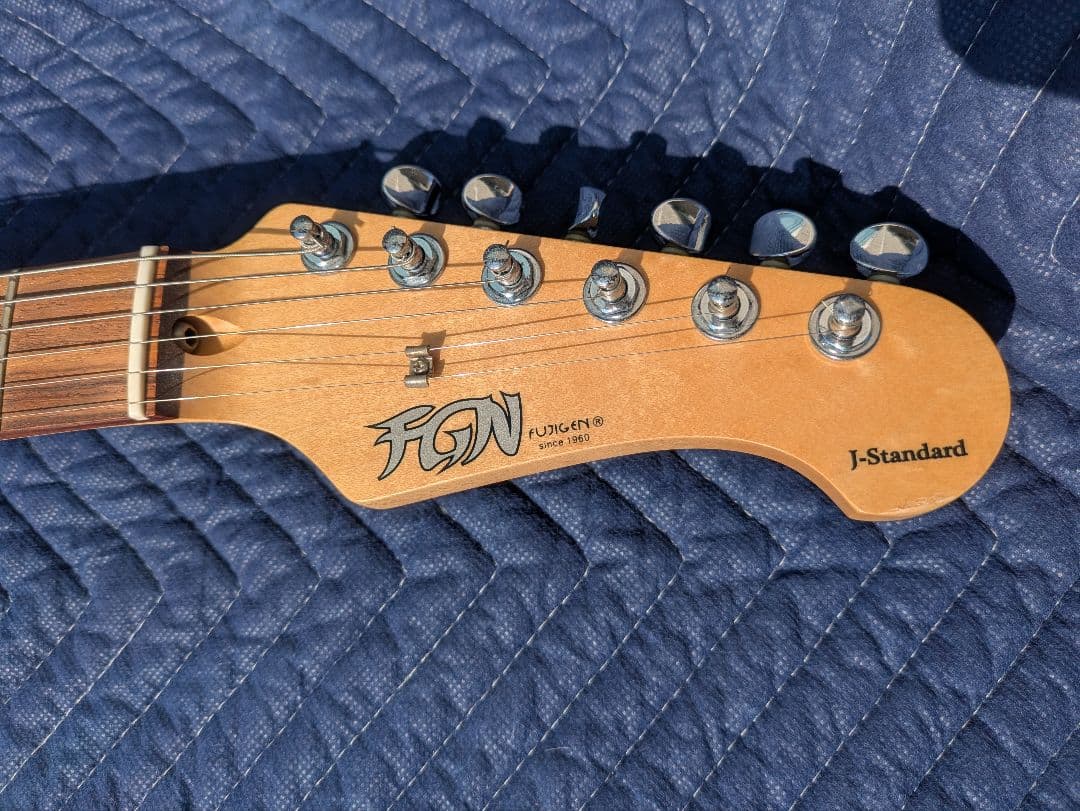 FUJIGEN J-Standard ストラトキャスター　フジゲン