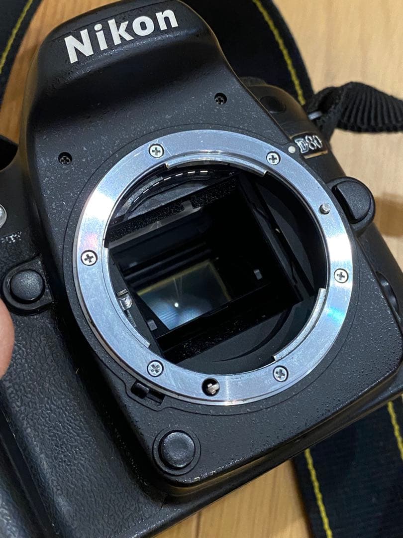 Nikon D80 CCDデジタル一眼レフAF ニッコール35-80 動作品※注