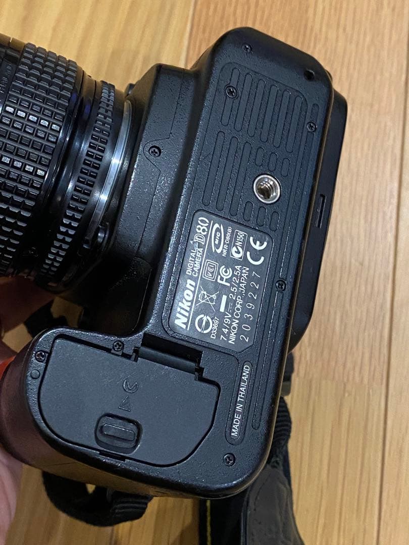 Nikon D80 CCDデジタル一眼レフAF ニッコール35-80 動作品※注