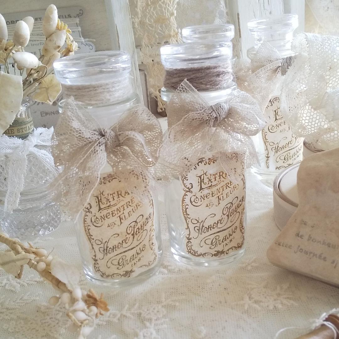 **パフュームガラスボトル風♡アンティークラベル**