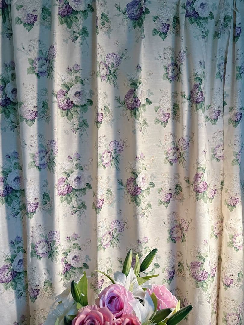 カーテン　ハンドメイド　ローラアシュレイ生地　綿麻セシリア　パープル