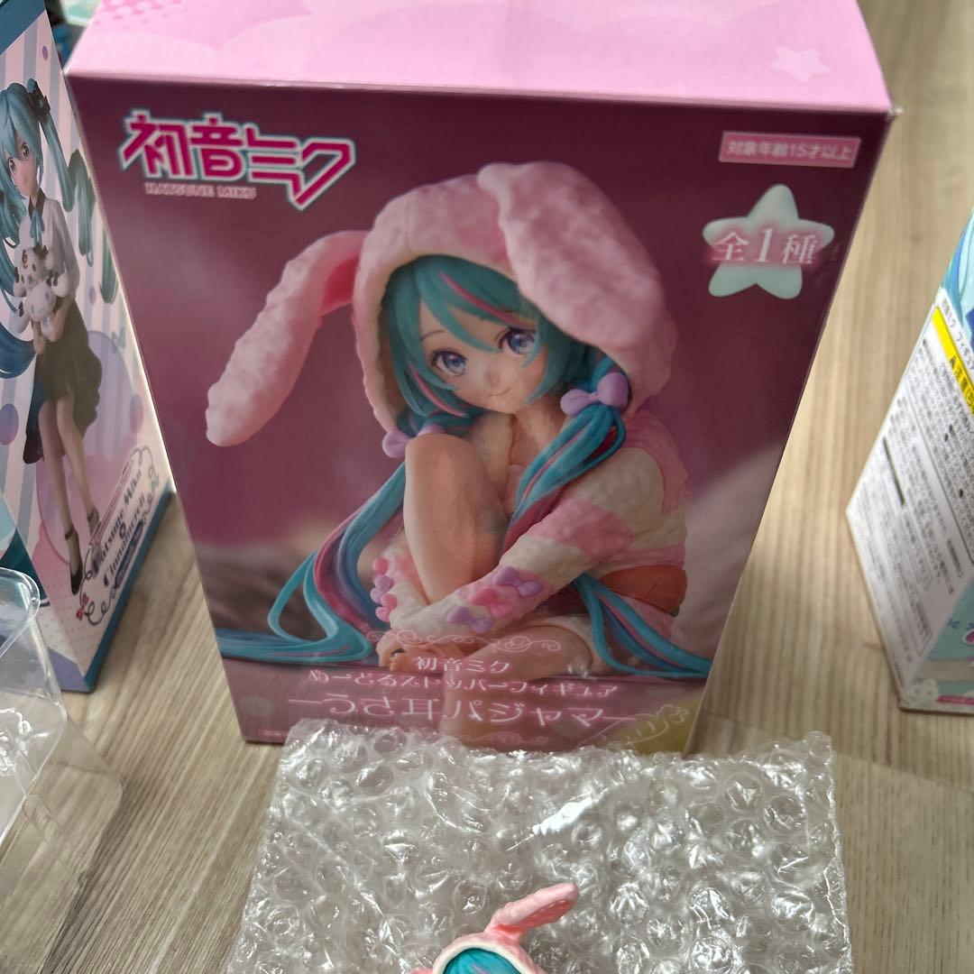 初音ミクフィギュア3個セット