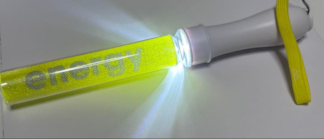 energy M!LK 吉田仁人　ペンライト