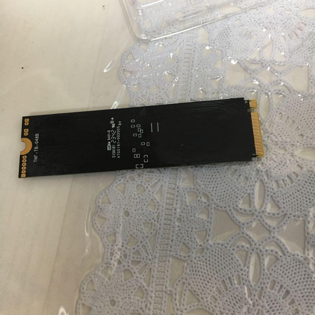 内蔵型SSD 1TB PCIe Gen4 x4 NVMe SSD LNV400