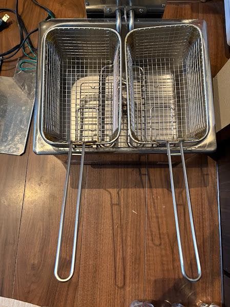 タイジ　TAIJI　卓上型フライヤー　厨房　飲食店　TF-40A 送料込み