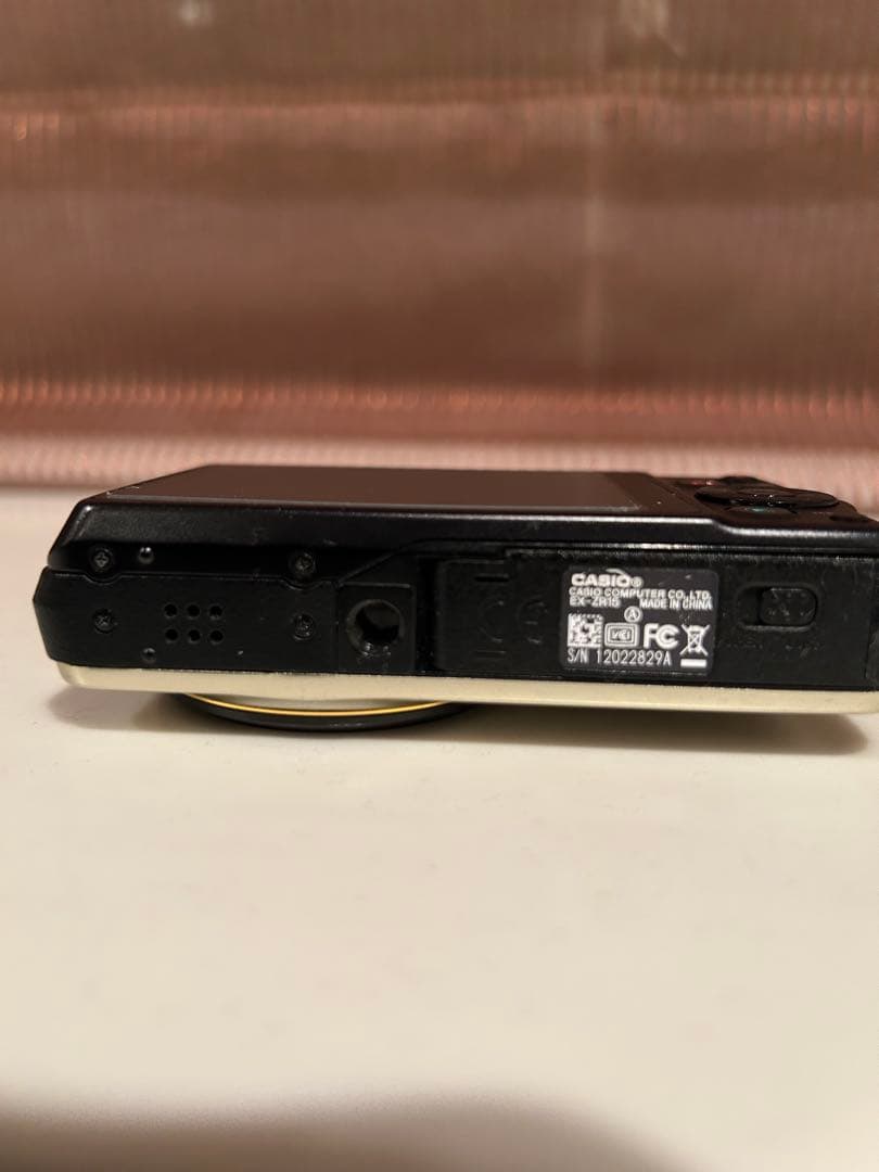 CASIO EXILIM 7倍ズーム コンパクトデジタルカメラ