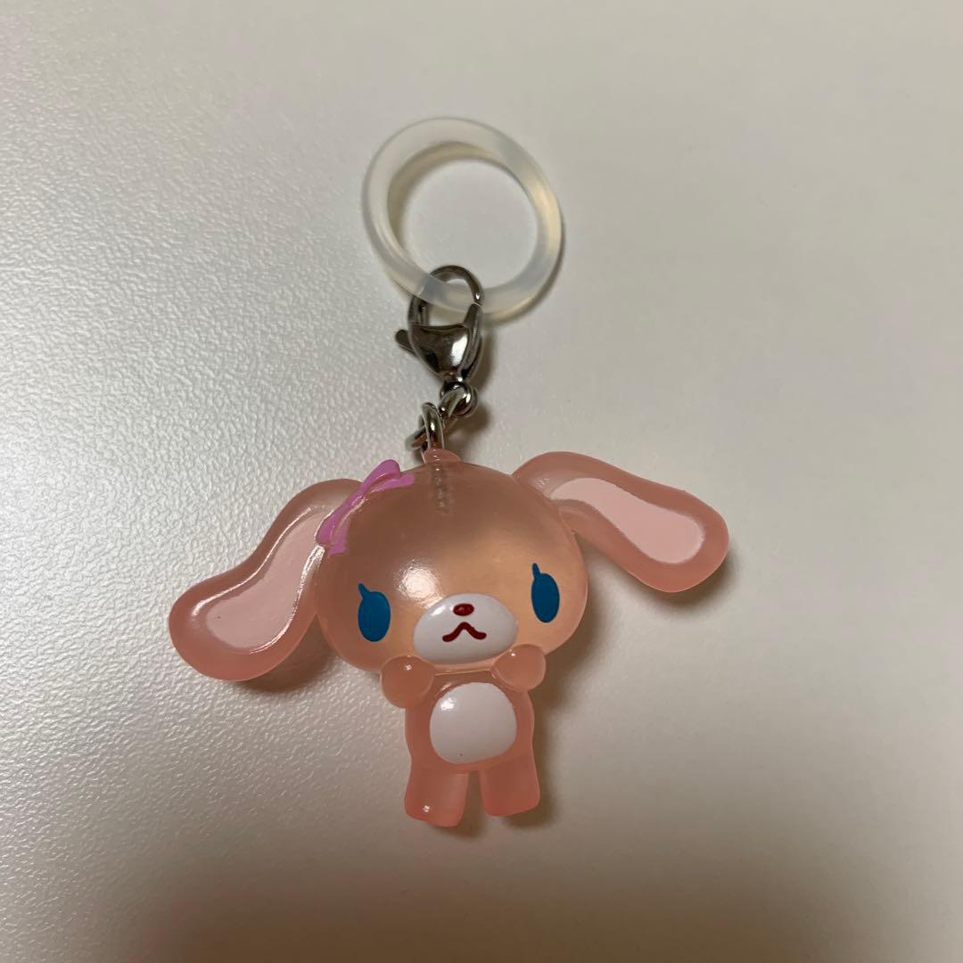 シュガーバニーズ　めじるしアクセサリー　ももうさ　くろうさ　しろうさ