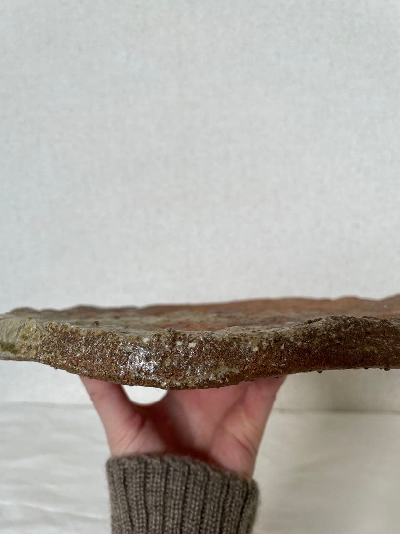 國吉清尚 作　白土　丸板皿