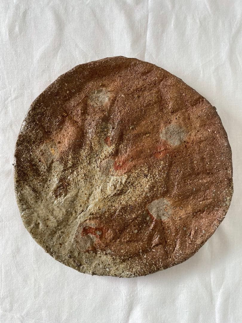 國吉清尚 作　白土　丸板皿