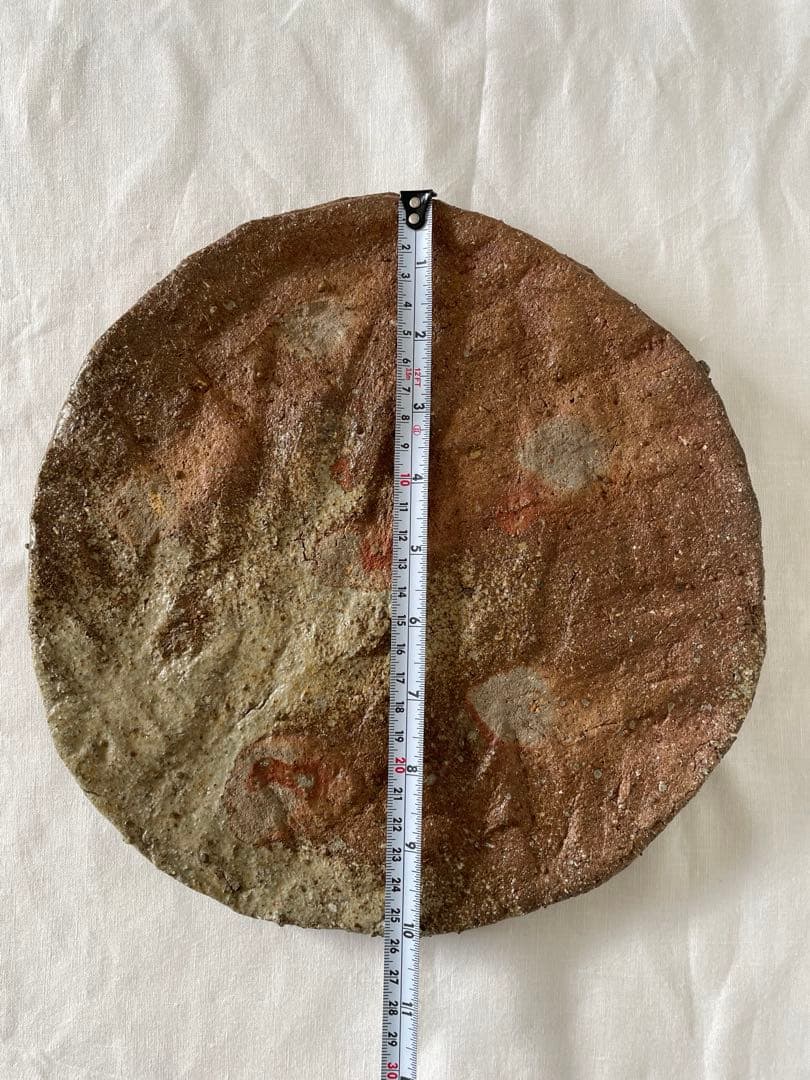 國吉清尚 作　白土　丸板皿