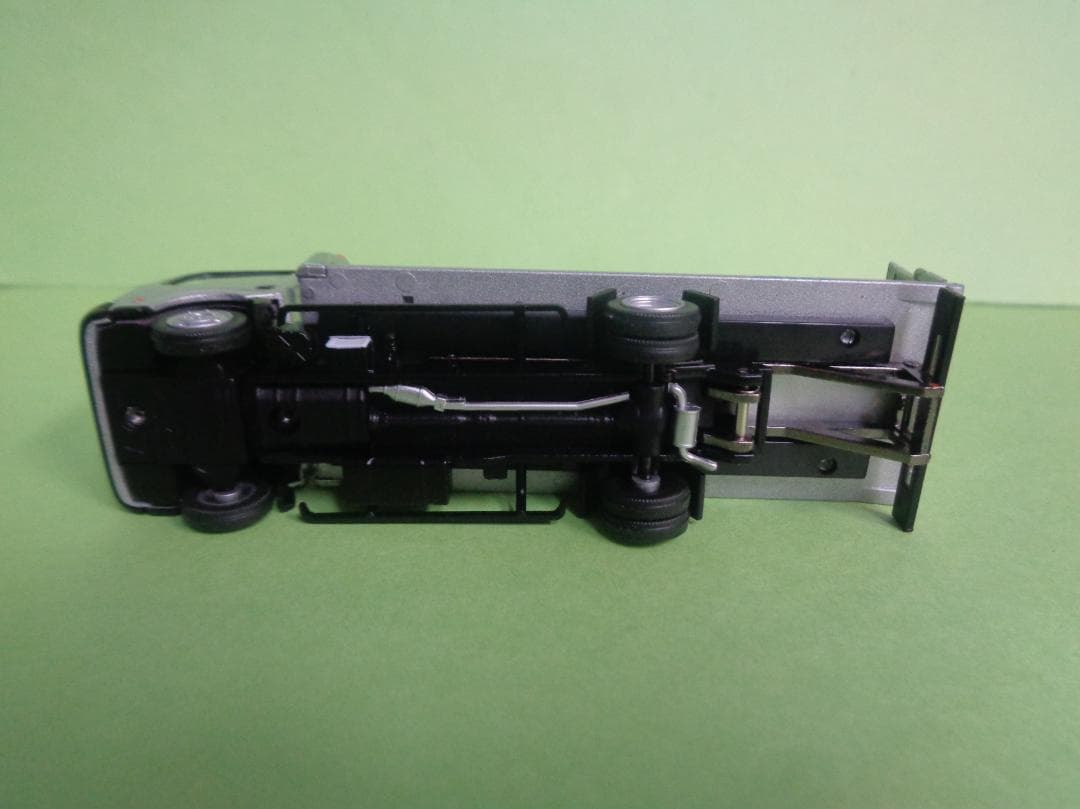 トミカリミテッドヴィンテージネオ　LV-N１４４ｂ　日産アトラス　花見台