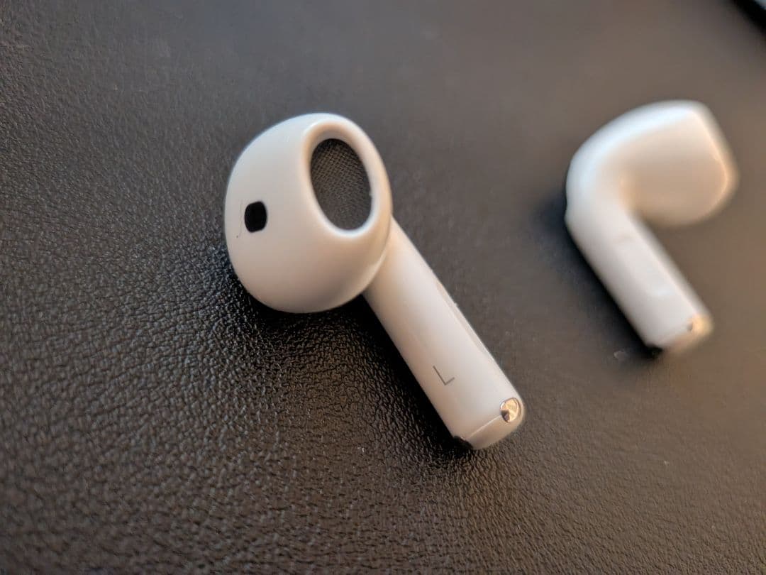 ちゃむ　【未使用に近い】AirPods4 アクティブノイズキャンセリング