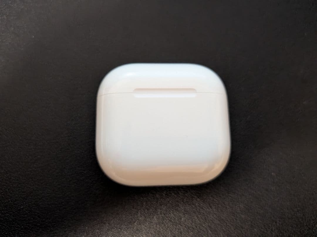 ちゃむ　【未使用に近い】AirPods4 アクティブノイズキャンセリング