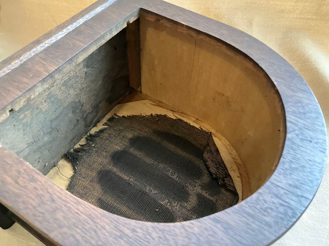 【古道具】真空管ラジオ スピーカー(かな？):木製で中は空洞です