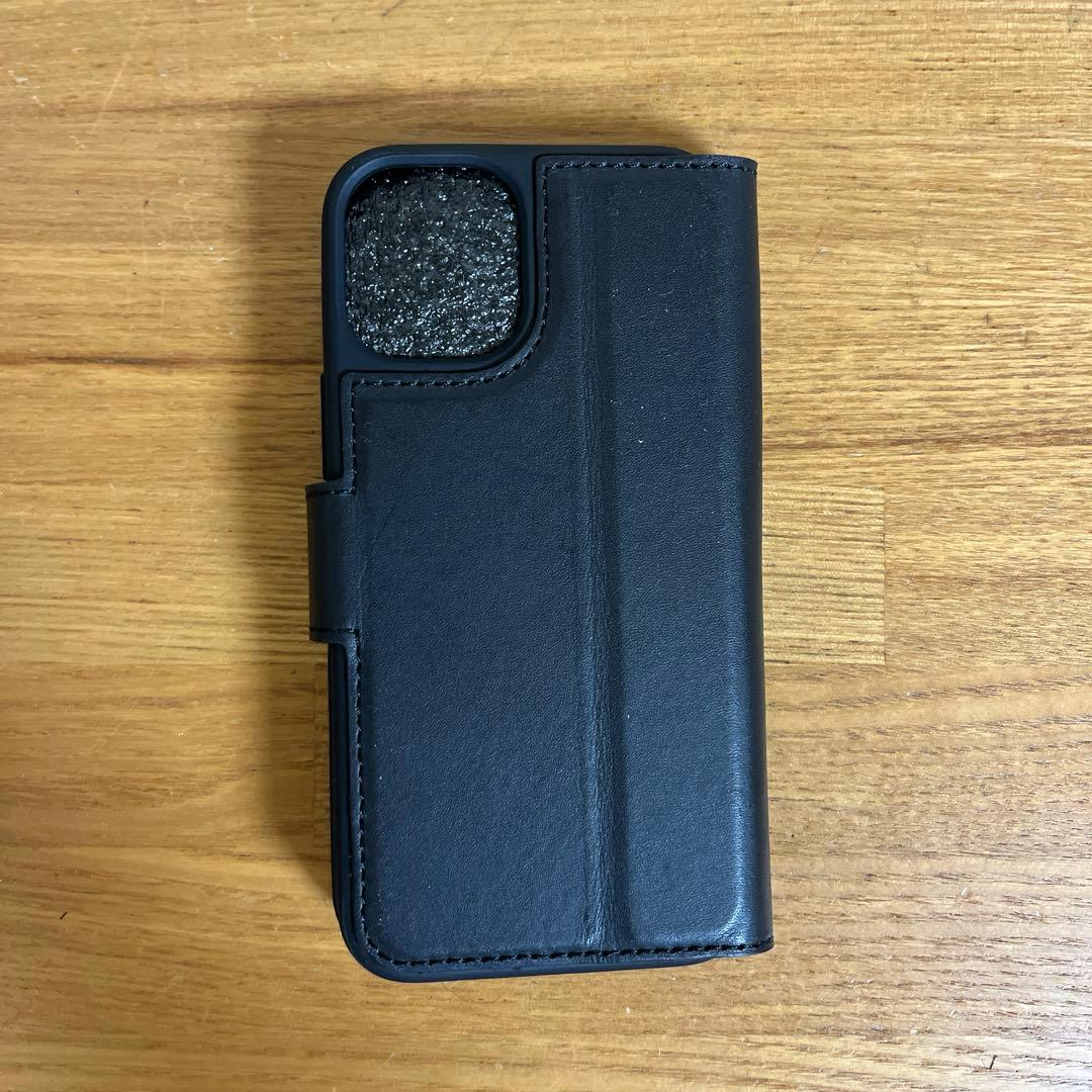 iPhone 2020 5.4インチ　手帳型ケース　黒　bugatti