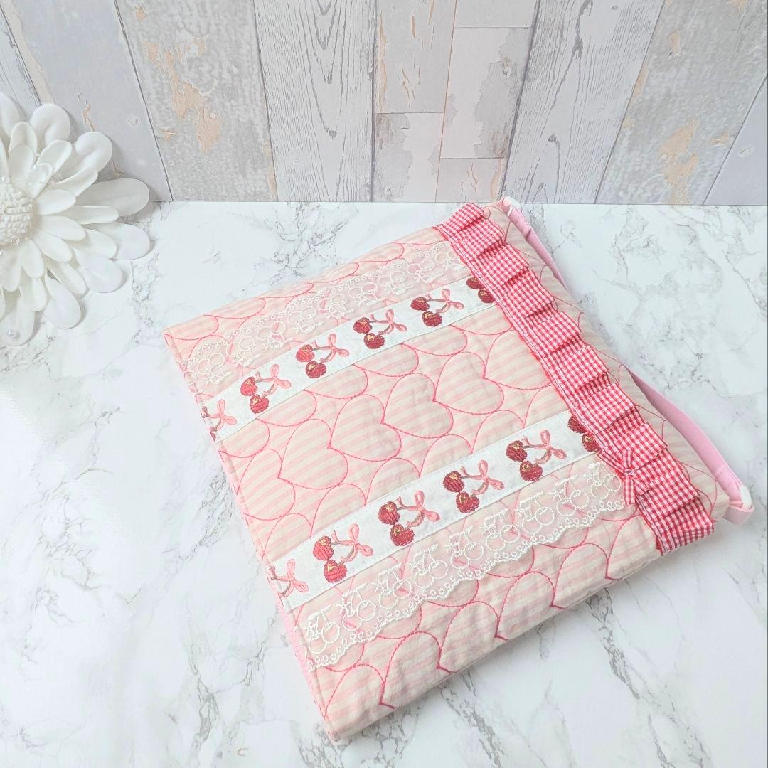 mooon__ilyページ　防災頭巾カバー　座布団タイプ　さくらんぼ刺繍