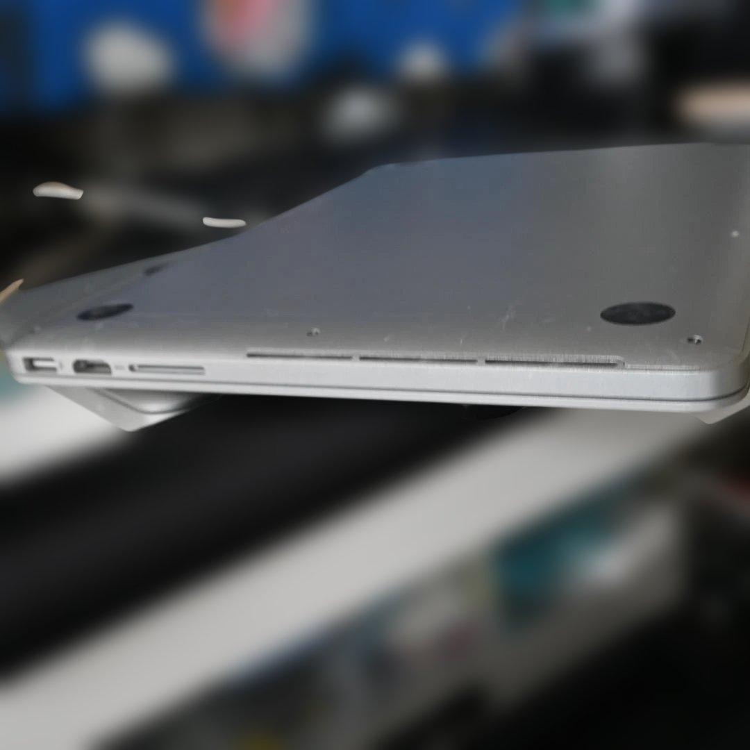 MacBook本体 MacBook Pro Retina 13-inch (Late 2013)