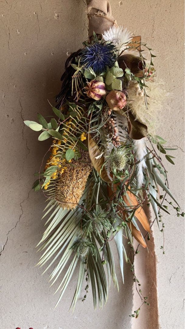 ドライフラワー　バンクシア縦長アレンジ