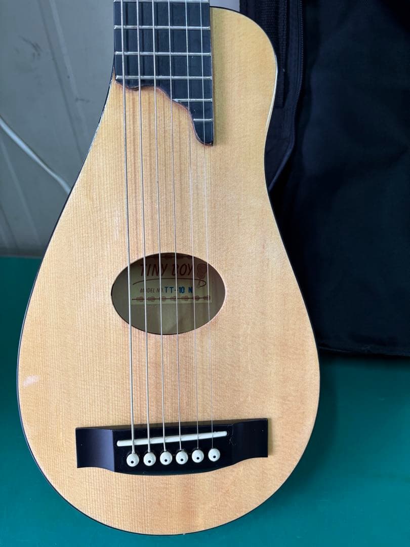 TINY BOY TT-10N ミニギター ケース付き　中古品