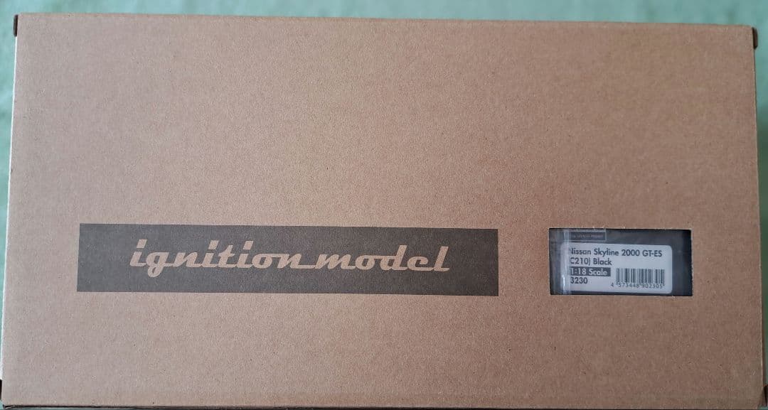 SKYLINE 2000GT ブラック 1/18