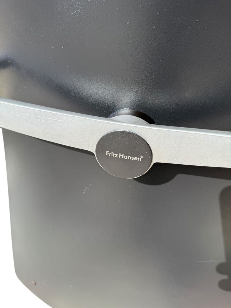 HR703 Fritz Hansen Flowフリッツハンセン　レザーチェア