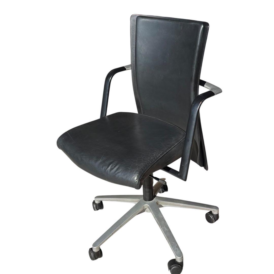 HR703 Fritz Hansen Flowフリッツハンセン　レザーチェア